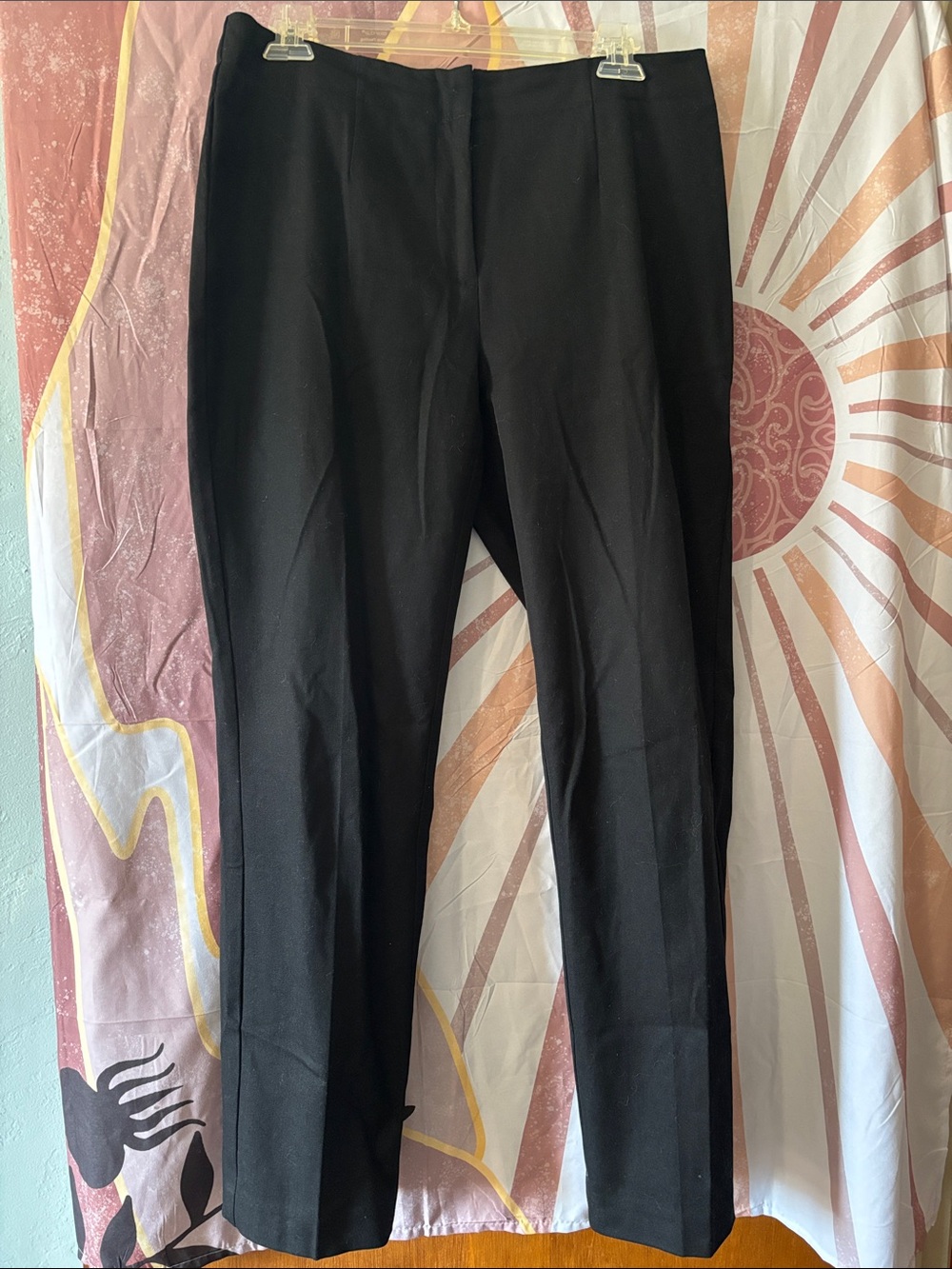 Chico's Fabulously Slimming Black Cropped Straight-Leg Pants size 6 short